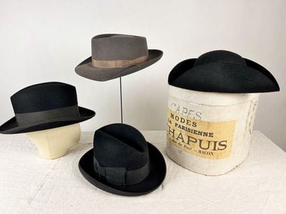 Trois chapeaux Borsalino et Fedora dont deux...