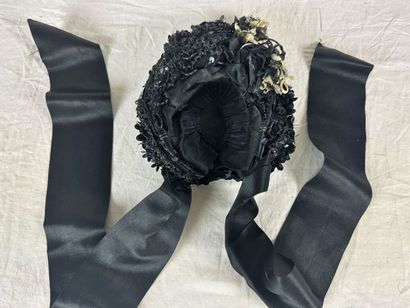 Cinq bibis de mode pour dame en tulle bouillonné...
