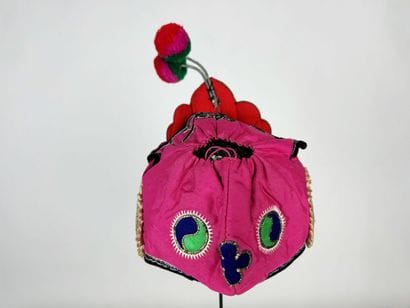 Cinq chapeaux d'enfant pour la villégiature...