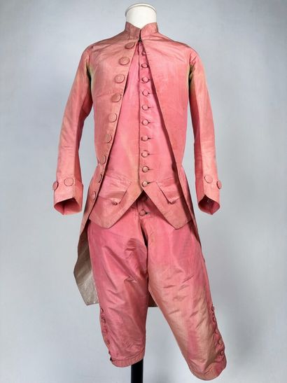 Habit à la française d'un gentilhomme, complet...