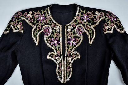 Une robe de cocktail ou de dîner en crêpe...