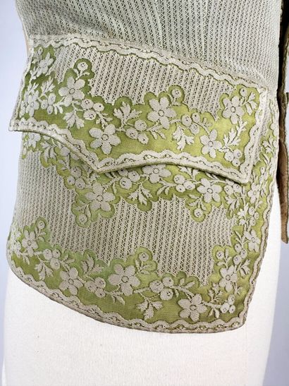 Gilet fin Louis XV retaillé d'époque pour...