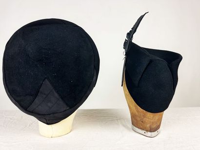 Cinq chapeaux de mode pour dame en feutre...