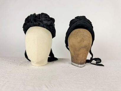 Cinq petit bibis noir de mode pour dame de...