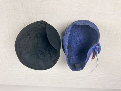 Quatre ravissants chapeaux et bibis emboitants...