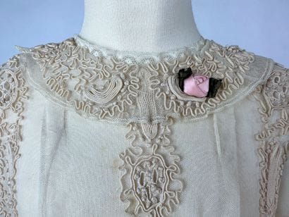 Deux robes de cérémonie pour fillettes Circa...