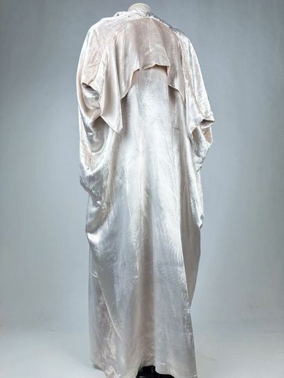 Manteau du soir Djellaba en panne de velours...