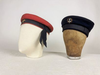 Trois casquettes à la marinière pour le tourisme...