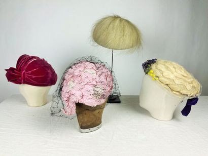 Quatre ravissants bibis de mode pour le soir...