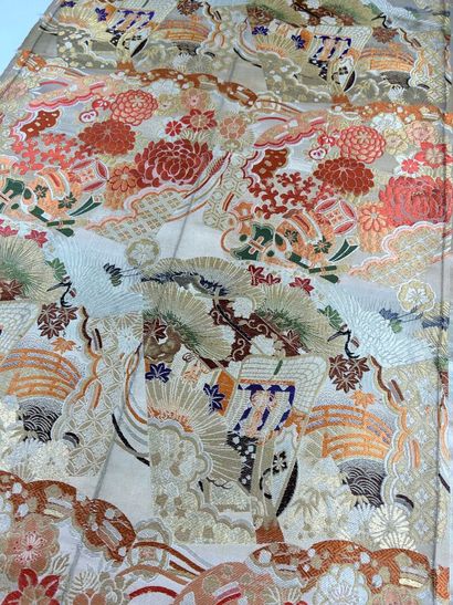 Deux grands Obi japonais Art Déco en brocart...