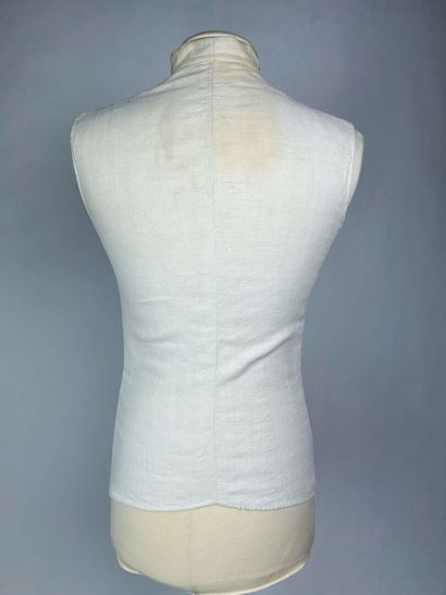 Gilet d'apparat en coton sergé blanc brodé...