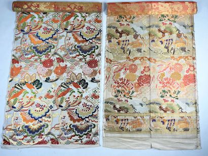 Deux grands Obi japonais Art Déco en brocart...