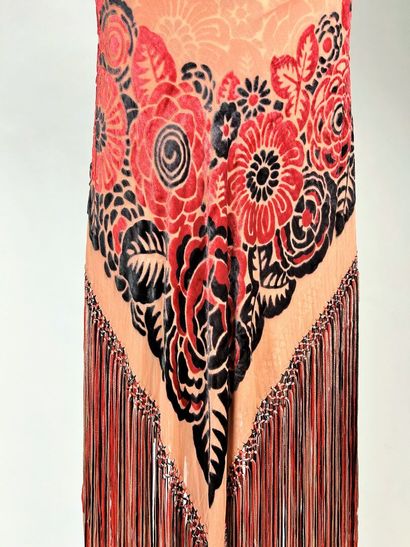 Châle d'une élégante, période Art déco, en...