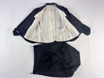 Tailleur jupe Bar en faille lustrée noire,...