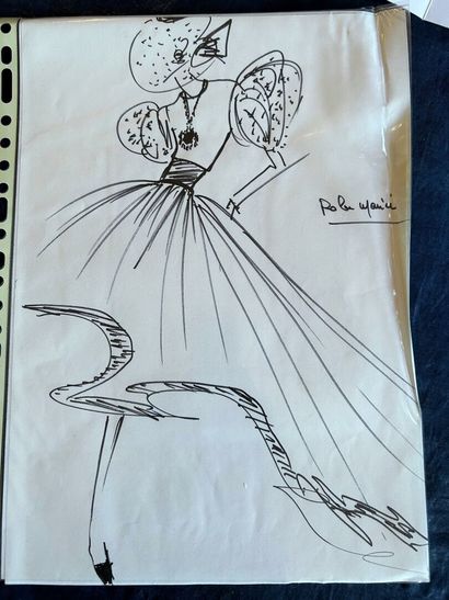 Quatre croquis de mode originaux de Jean...