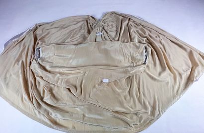 Manteau du soir Djellaba en panne de velours...