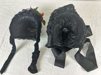 Cinq bibis de mode pour dame en tulle bouillonné...