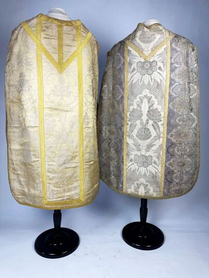 Chasuble à la romaine à deux brocarts en...
