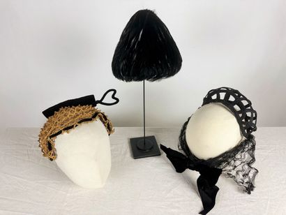 Trois étonnants bibis de mode des années...