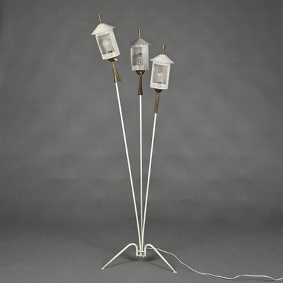 Dans l'esprit de KOBIS and Lorence

Lampadaire...