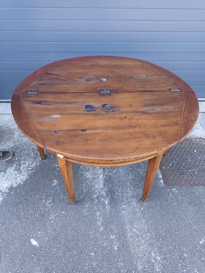 Table demi-lune en chêne
Hauteur : 72 cm
Profondeur...