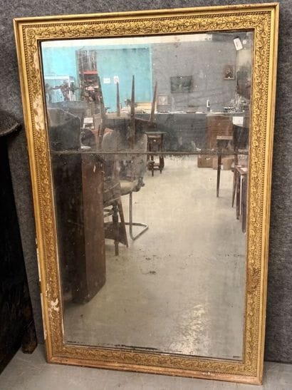 Grand miroir rectangulaire en bois et stuc
Dim....