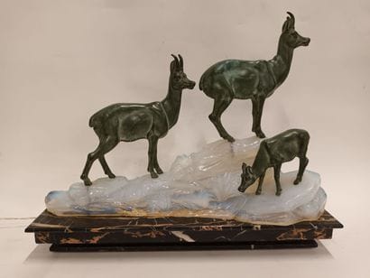 Fritz DILLER (1875-1945)
Groupe de chamois...