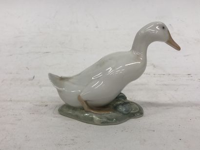 Copenhague
Oie en porcelaine polychrome
H...