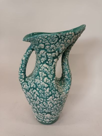 TRAVAIL DE VALLAURIS Grand vase de forme...