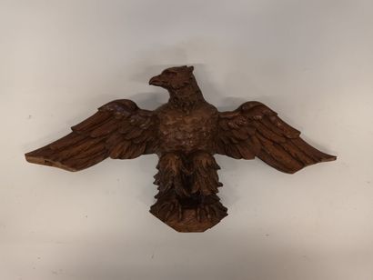 Aigle les ailes déployé en bois sculpté
Env....