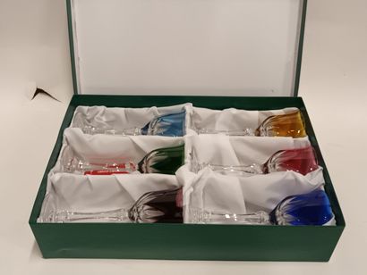 KLEIN à Baccarat 
Six verres à pied en cristal...