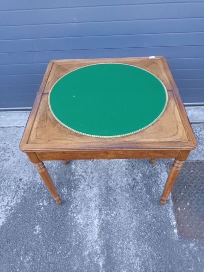 Table à jeux XIXème
dimensions refermée :...