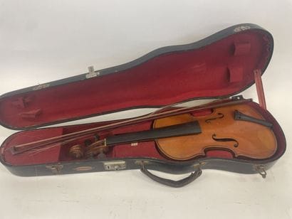 Violon 3/4 signé Jean-Baptiste VUILLAUME,...