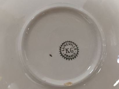 LUNEVILLE, KELLER ET GUERIN, douze tasses...