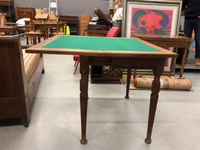 Table à jeu, XIXème
Dim. fermées : 79 x 98...