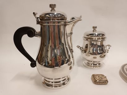 CHRISTOFLE, cafetière et sucrier en métal...