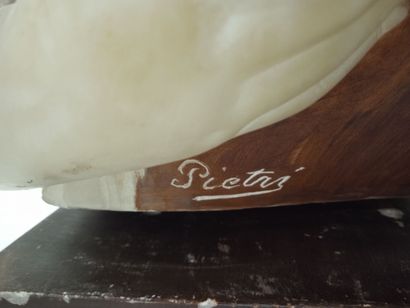 PIETRI,
La Lecture
Albâtre de Carrare
Circa...