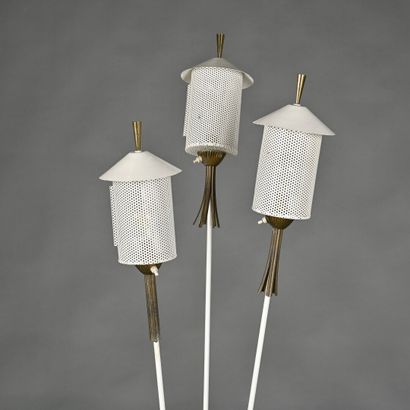 Dans l'esprit de KOBIS and Lorence

Lampadaire...