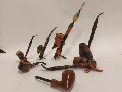 Lot de sept pipes 