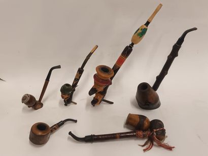 Lot de sept pipes 