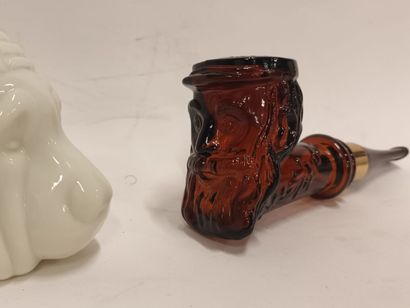 Deux flacons en verre en forme de pipe
Hauteur...
