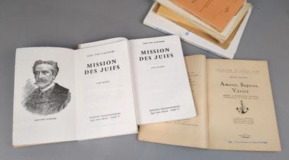 [Ésotérisme]. Réunion de 9 volumes brochés:

1/...