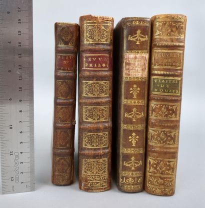 Un ensemble de 4 volumes reliés du XVIIIe...
