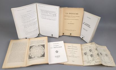 [Ésotérisme]. Réunion de 9 volumes brochés:

1/...