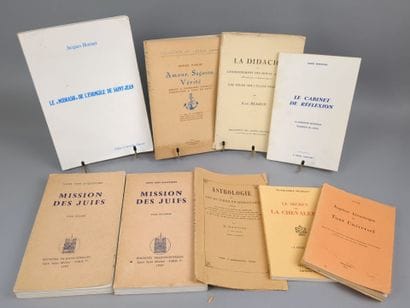 [Ésotérisme]. Réunion de 9 volumes brochés:

1/...