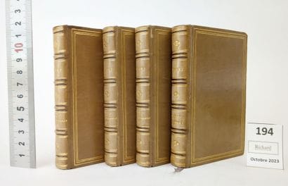 [Reliure]. BOSSUET. Discours sur l'Histoire...