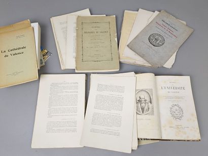 [Drôme]. 9 volumes ou plaquettes relatifs...