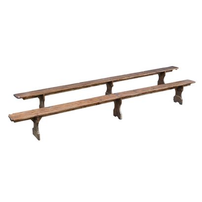 Deux bancs en bois naturel 
19ème siècle
H...