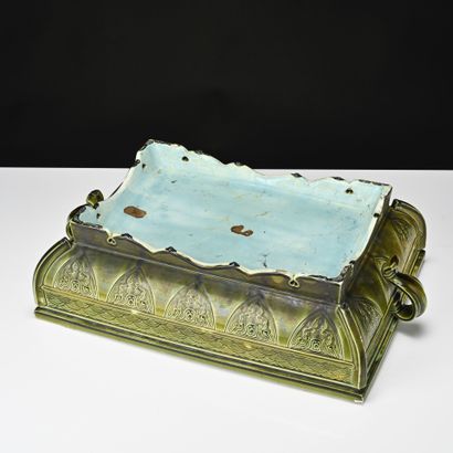 SARREGUEMINES Majolica
Importante jardinière...