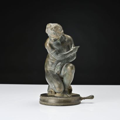 Venus accroupie
Epreuve en bronze patiné...